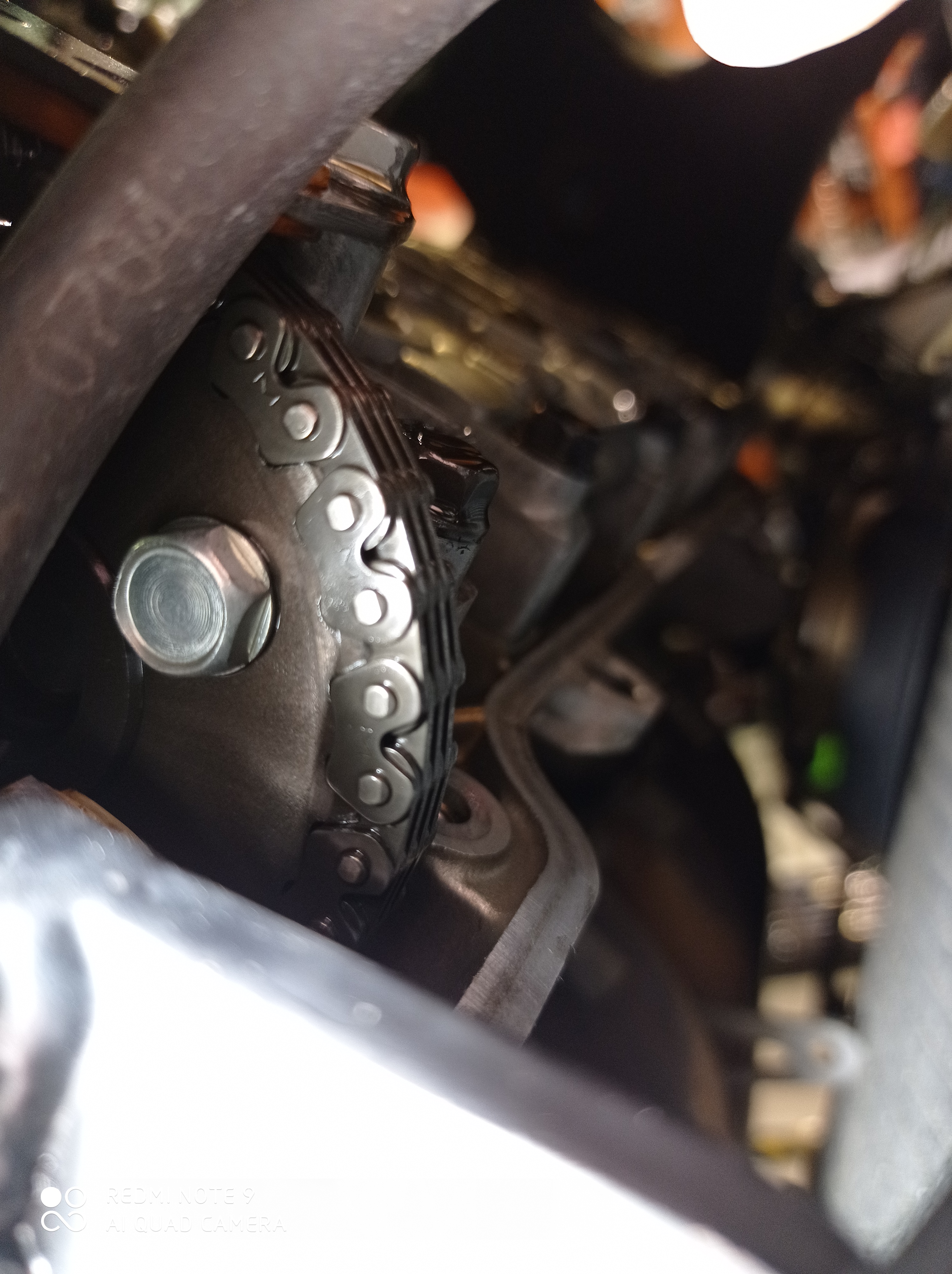 Opravy-motoru-rozvody-vule-ventilu-motodilna-motomechanik-ostrava
